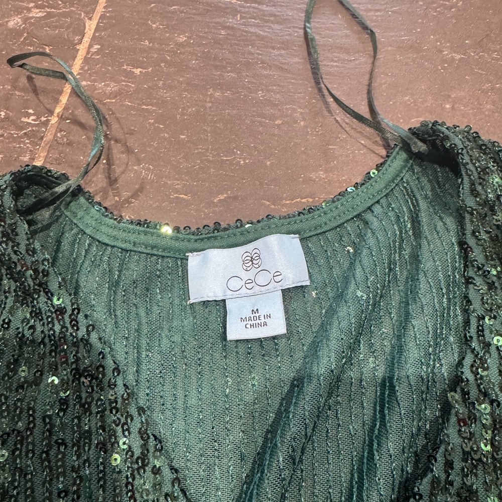 CECE green sequin sleeveless top💚 fun 4the holidays or any time of year💚 zoom in